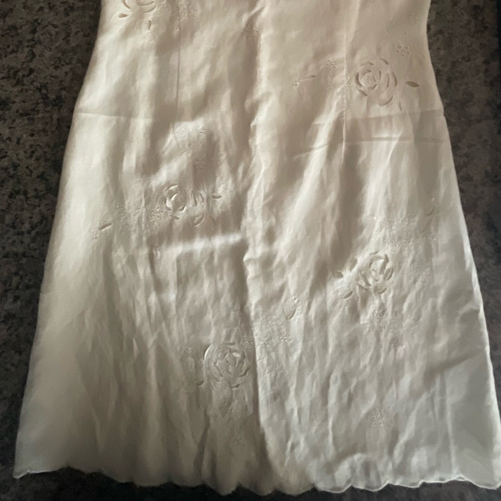 Donna Ricco women’s sleeveless off-white dress size 10
